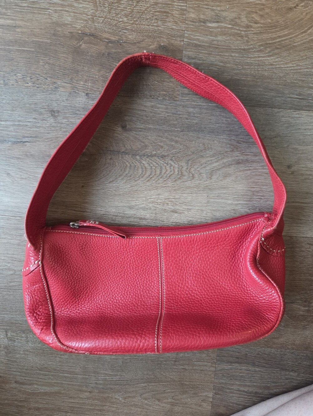 Vintage Y2K Fossil Red Pebble Leather Hobo Bag Purse Shoulder Bag